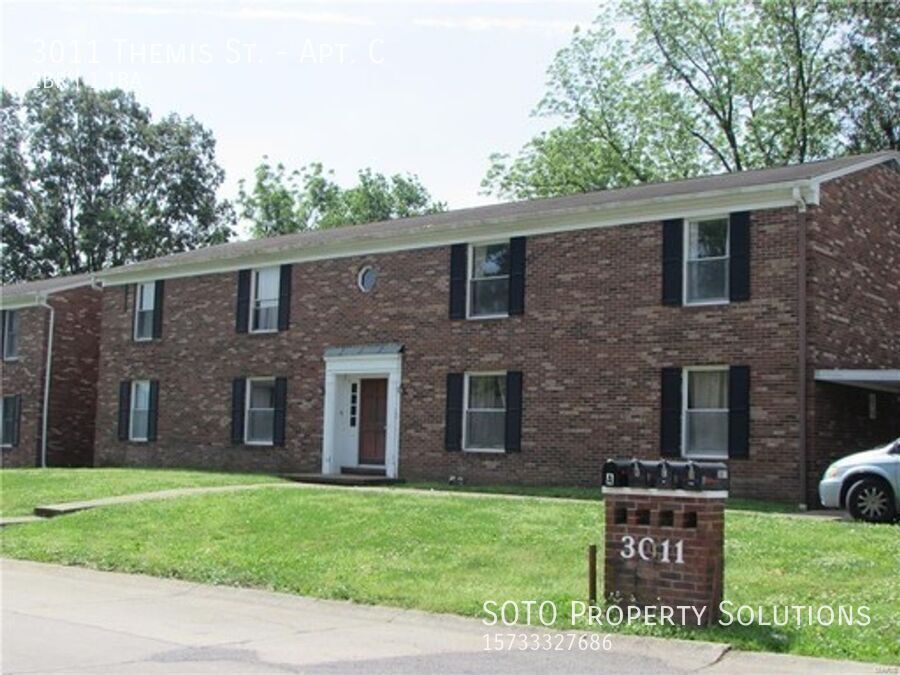 3011 Themis St in Cape Girardeau, MO - Building Photo