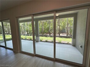 214 Indies Dr E in Naples, FL - Building Photo - Building Photo