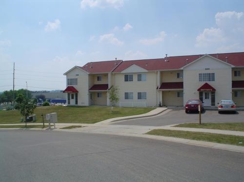 Pine Island Townhomes in Pine Island, MN - Building Photo