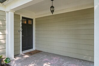 6380 Hazelwood Ave in Indianapolis, IN - Building Photo - Building Photo