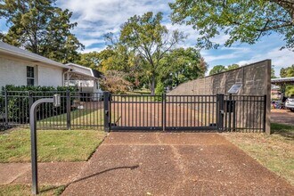 658 Devon Dr in Nashville, TN - Building Photo - Building Photo
