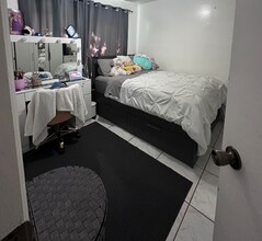 1752 NW 29th St in Miami, FL - Building Photo - Building Photo