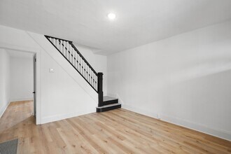 1123 McNeilly Ave in Pittsburgh, PA - Building Photo - Building Photo