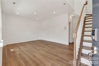 504 Annie Lowery Wy in Davidson, NC - Building Photo - Building Photo