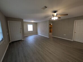 5251 Procter St in Port Arthur, TX - Building Photo - Building Photo