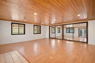 2846 Omaopio Rd in Kula, HI - Building Photo - Building Photo