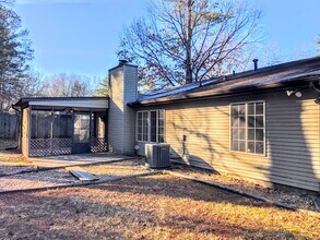 365 Sheringham Ct in Roswell, GA - Building Photo - Building Photo