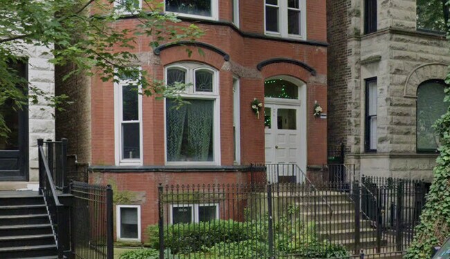 property at 865 W Newport Ave