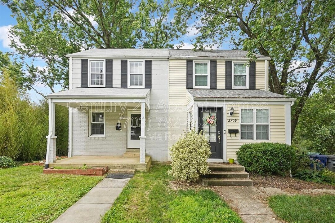 2707 Jefferson Dr in Alexandria, VA - Building Photo