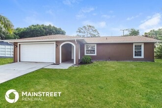 944 S Kentucky Ave in Rockledge, FL - Foto de edificio - Building Photo