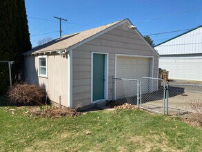 3324 W Garland Ave in Spokane, WA - Building Photo - Building Photo