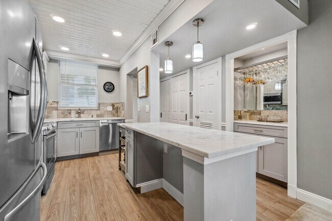 property at 100 Paradise Harbour Blvd