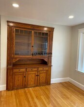 2 Water St, Unit 1 in Medford, MA - Foto de edificio - Building Photo