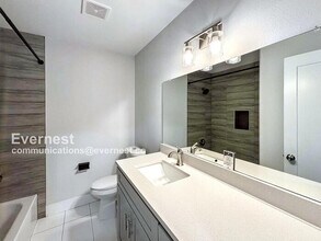 3804 Southway Dr in Austin, TX - Building Photo - Building Photo