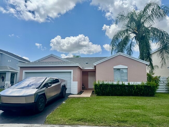 14570 SW 145th Pl in Miami, FL - Building Photo - Building Photo
