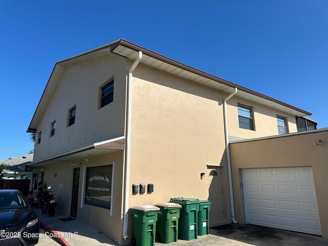 property at 565 Jackson Ave