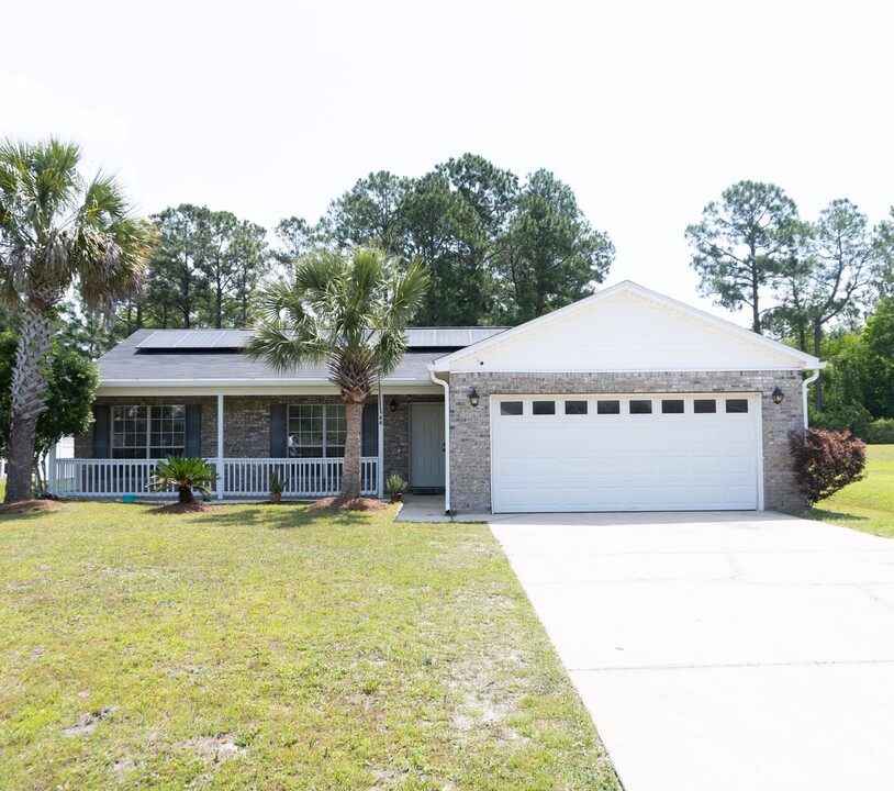 88 Tropical Way in Freeport, FL - Building Photo