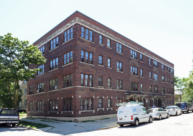 Union Street Apartments in Milwaukee, WI - Foto de edificio - Building Photo