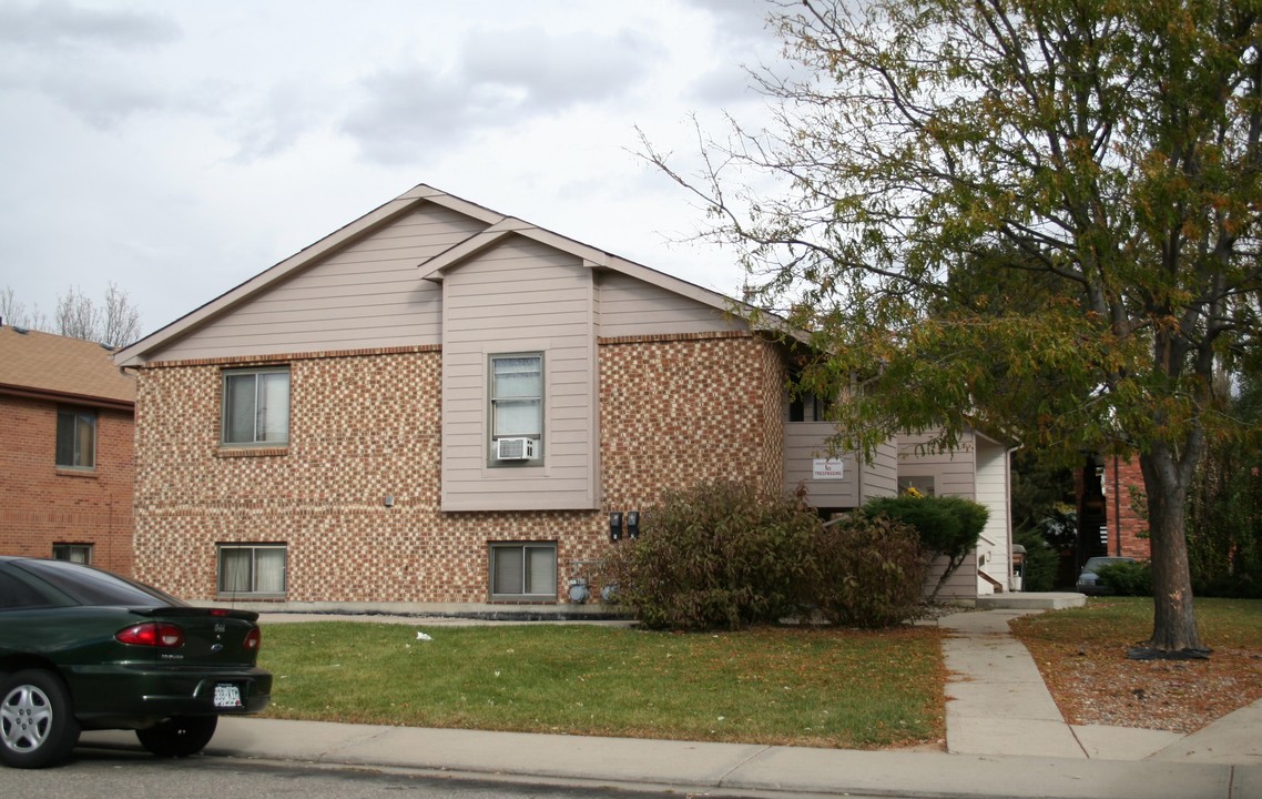 1332 Sumner St in Longmont, CO - Foto de edificio