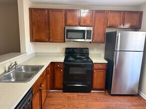 1001 Marsh Grass Way in Charleston, SC - Building Photo - Building Photo