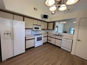 2647 N Horseshoe Bay Dr in Kissimmee, FL - Building Photo - Building Photo