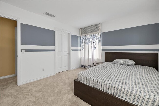 17408 Winter Pine Way in Santa Clarita, CA - Building Photo - Building Photo