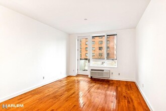 324 E 112th St, Unit 5B in New York, NY - Building Photo - Building Photo