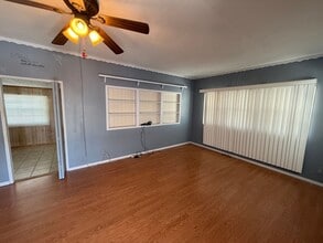 1851 Palm Springs St in Sarasota, FL - Building Photo - Building Photo