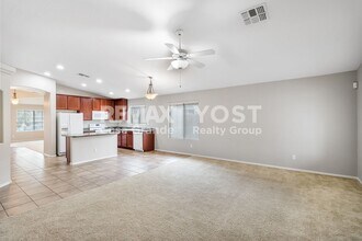 2110 St Pedro Ave in Casa Grande, AZ - Foto de edificio - Building Photo