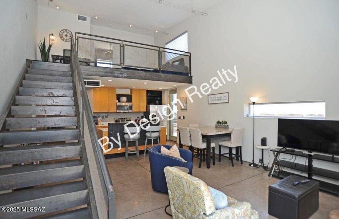 1030 E 17th St in Tucson, AZ - Building Photo