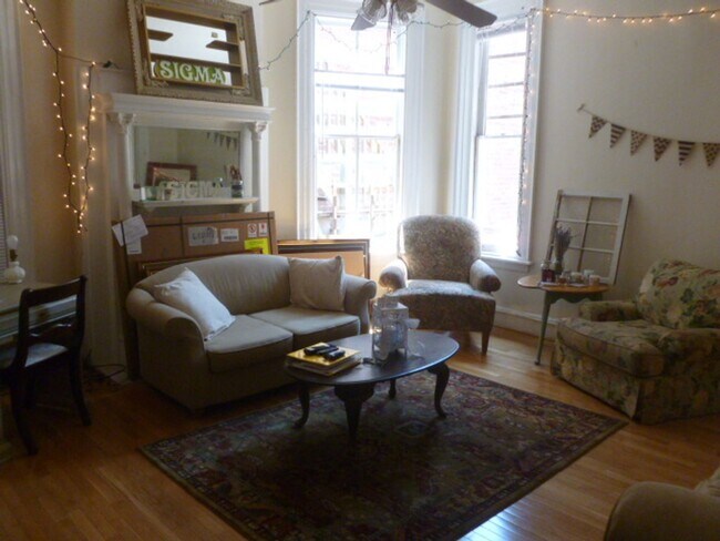 property at 1123 Grove Ave