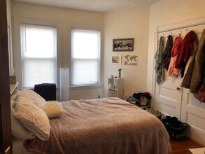 77 Walnut St, Unit 1 in Brookline, MA - Building Photo - Building Photo