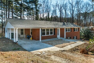 1208 Trinity Cir, Unit B in Raleigh, NC - Building Photo - Building Photo