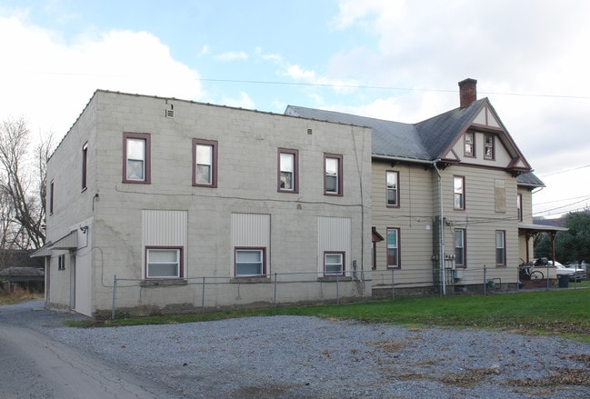 1246 Vine Ave in Williamsport, PA - Building Photo - Building Photo