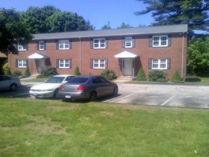 Post Road Garden Apartments in Waterford, CT - Building Photo