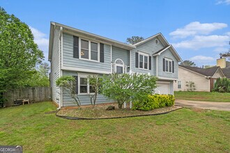 5637 Tunbridge Wells Ct in Lithonia, GA - Building Photo - Building Photo