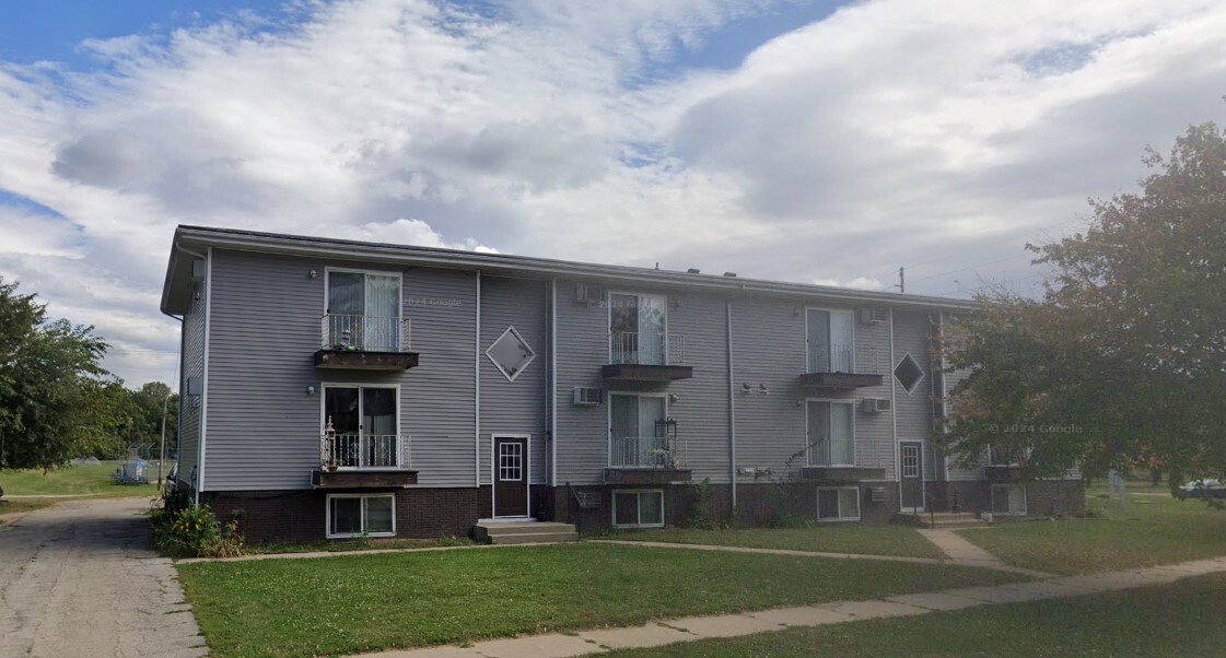 Wapsi View Apartments in Anamosa, IA - Building Photo