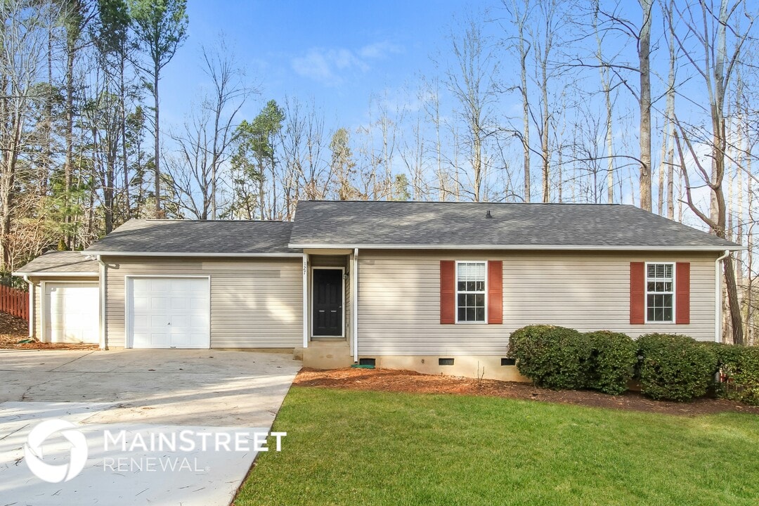 127 Milbros Ln in Mooresville, NC - Foto de edificio