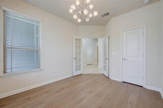 10005 Deer Chase Trail in Austin, TX - Building Photo - Building Photo