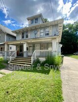 93 Jewett St in Akron, OH - Building Photo