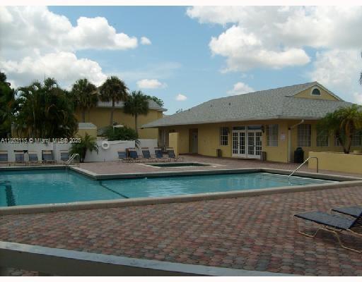 2091 NW 96th Ter in Pembroke Pines, FL - Building Photo - Building Photo