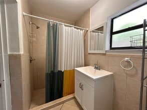 1328 W 82nd St in Hialeah, FL - Building Photo - Building Photo