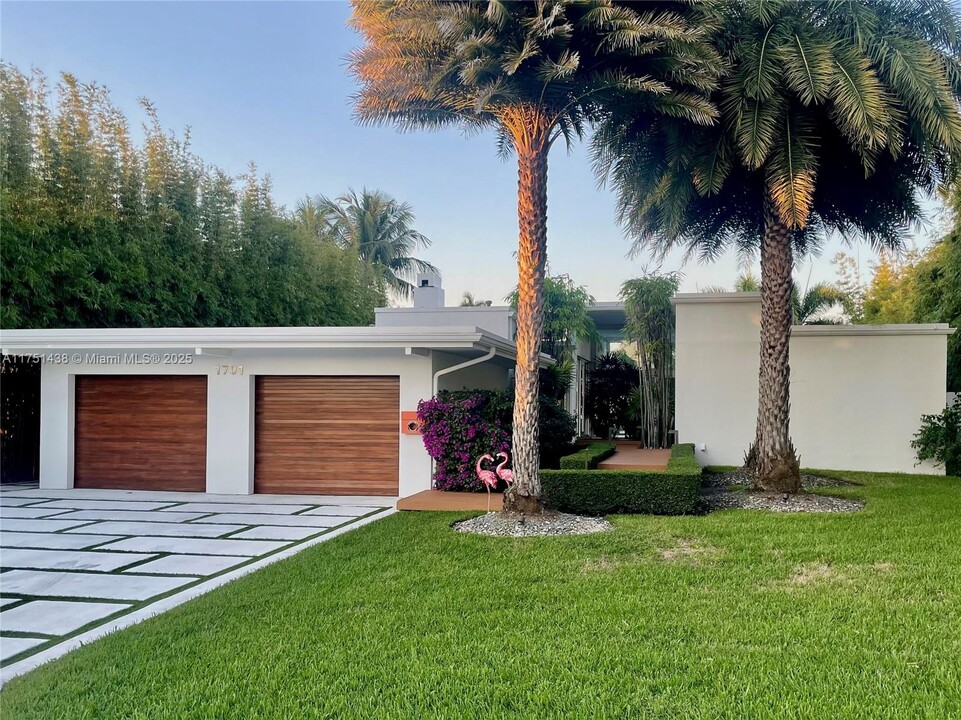 1701 SE 11th St in Fort Lauderdale, FL - Building Photo