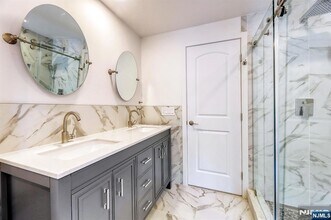 74 Buff Rd in Tenafly, NJ - Building Photo - Building Photo
