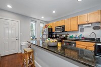 40 Evergreen St, Unit 2 in Boston, MA - Building Photo - Building Photo