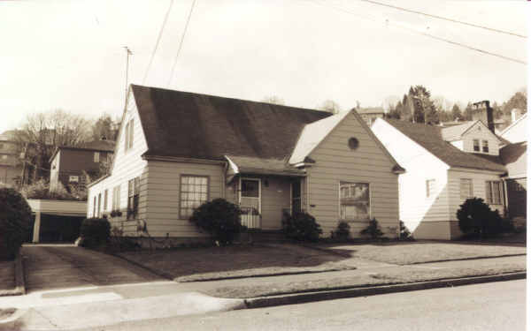 2736-2738 NW Raleigh St in Portland, OR - Building Photo - Building Photo