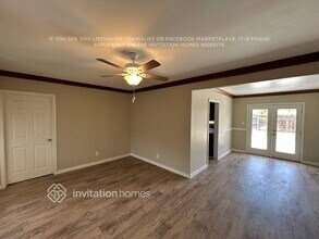 6939 Quakertown Ave in Los Angeles, CA - Foto de edificio - Building Photo