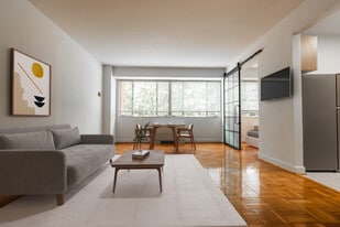 Park Ellison in Washington, DC - Building Photo