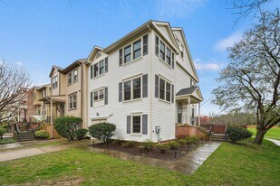 8852 Thomas Lea Terrace in Gaithersburg, MD - Building Photo