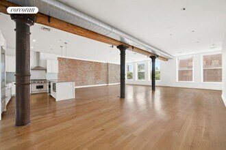 481 Washington St in New York, NY - Building Photo - Building Photo